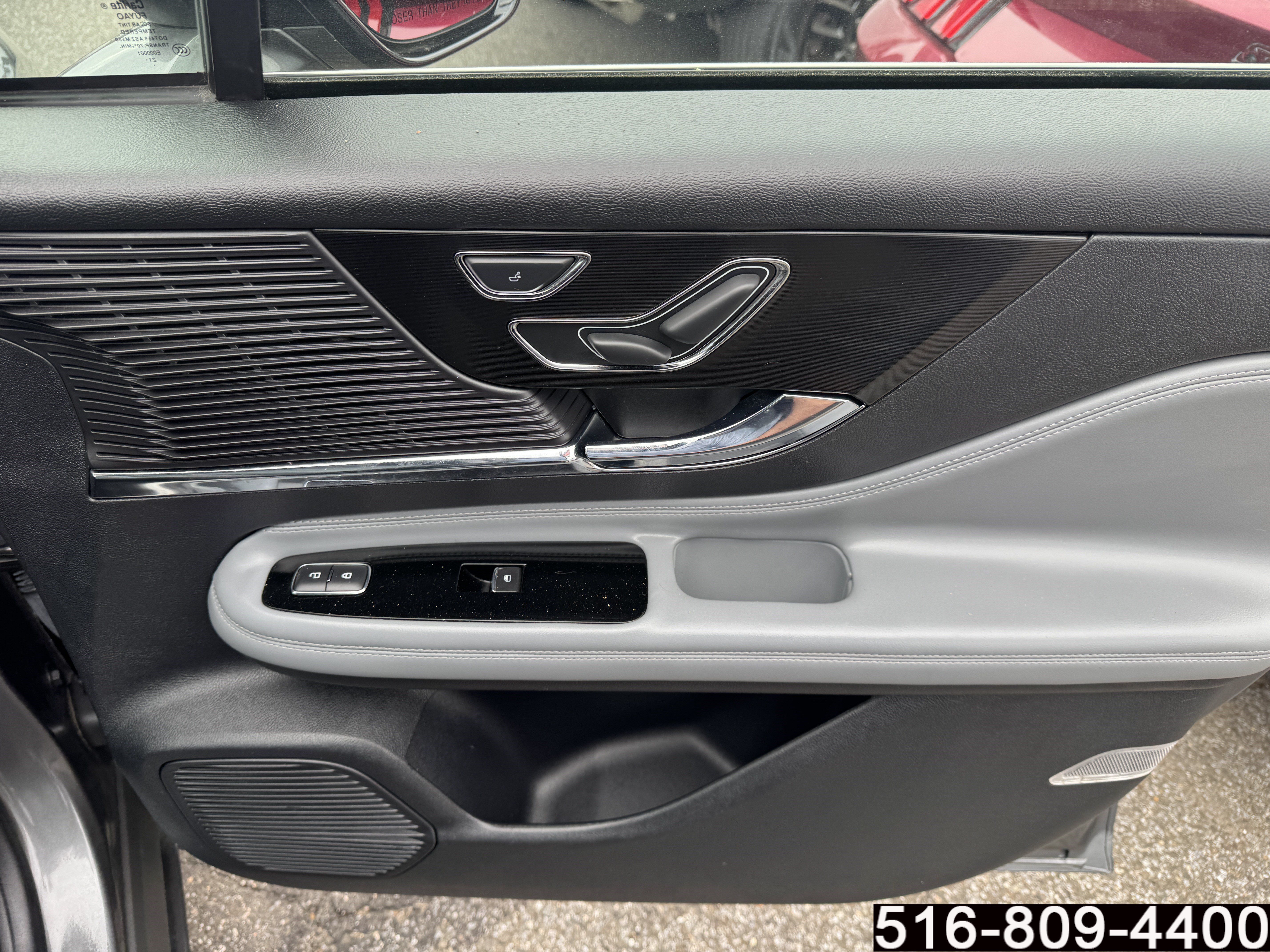 Used 2022 Lincoln Corsair AWD w/ Premium Package image 28