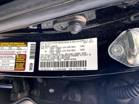 Used 2016 Toyota Tacoma SR5 RWD image 19