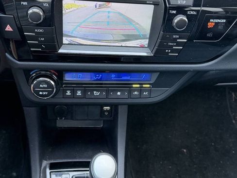 Used 2015 Toyota Corolla S FWD image 8