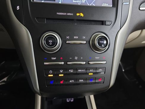 Used 2017 Lincoln MKC Reserve AWD/4WD image 27