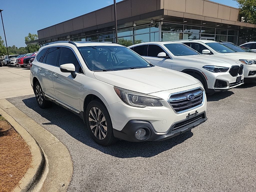 Used 2019 Subaru Outback 2.5i Touring AWD/4WD image 2