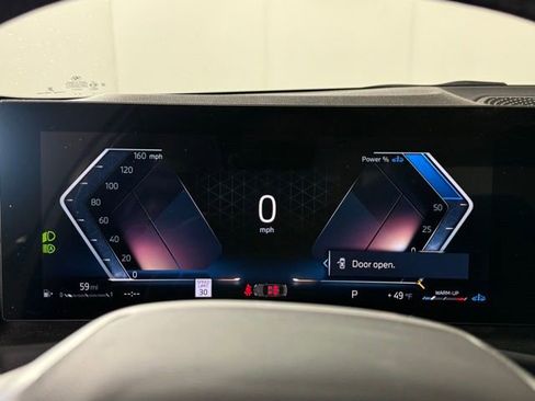 Used 2025 BMW 330i xDrive Sedan w/ Convenience Package image 24