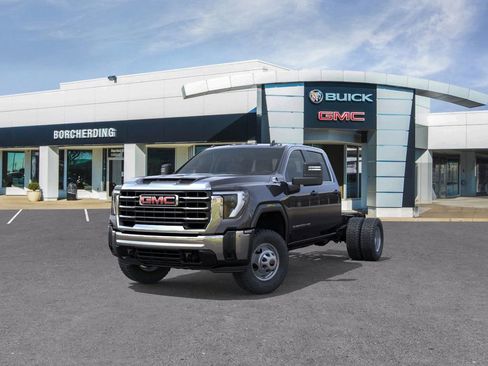 New 2025 GMC Sierra 3500 Pro w/ Convenience Package image 8