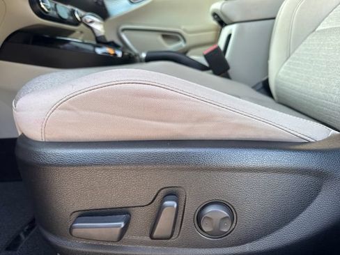 Used 2022 Kia Soul S FWD image 12