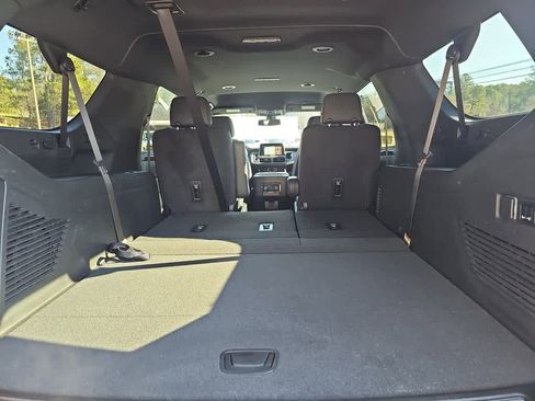 Used 2022 Chevrolet Suburban RST w/ Luxury Package image 30