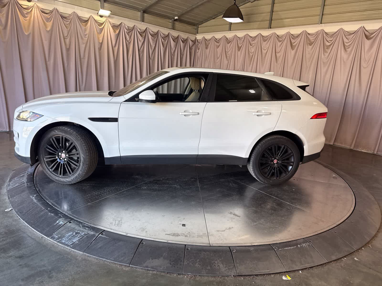 Used 2018 Jaguar F-PACE Premium AWD/4WD image 8
