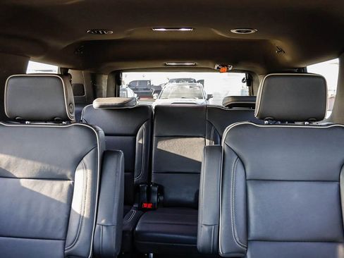 Used 2024 Chevrolet Tahoe Premier RWD image 27