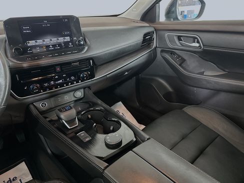 Used 2021 Nissan Rogue SL w/ Premium Package AWD/4WD image 22