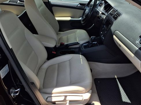 Used 2015 Volkswagen Jetta SE FWD image 21
