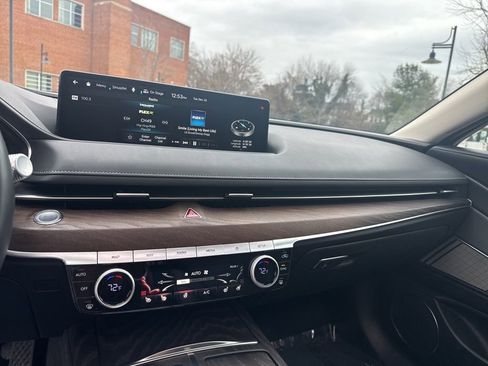 Used 2023 Genesis G80 2.5T w/ Advanced Package image 19