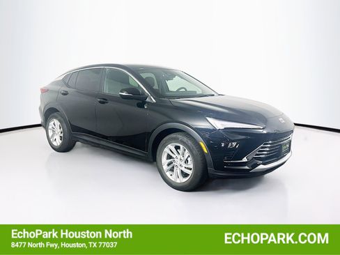 Used 2025 Buick Envista Preferred FWD image 1