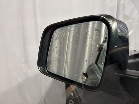 Used 2016 Jeep Grand Cherokee Limited image 6