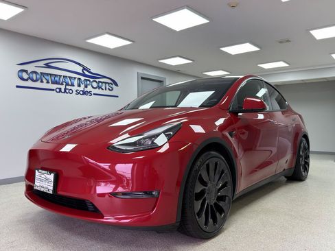 Used 2023 Tesla Model Y Performance AWD/4WD image 1