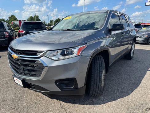 Used 2018 Chevrolet Traverse LS FWD image 7
