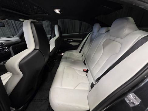 Used 2015 BMW M3 RWD image 33