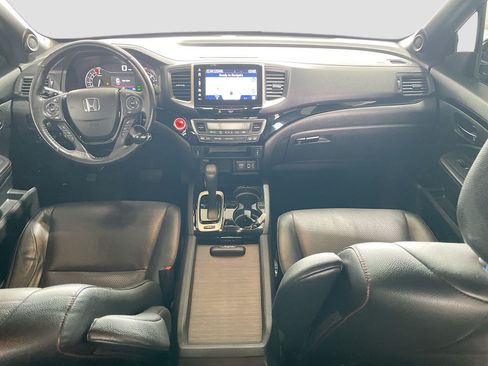 Used 2018 Honda Ridgeline Black Edition image 15