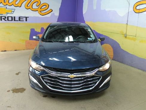 Used 2021 Chevrolet Malibu LT FWD image 6