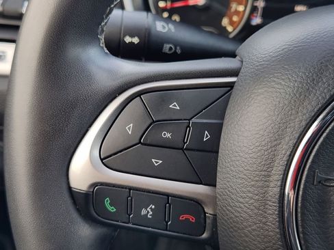 Used 2021 Jeep Compass Latitude w/ Sun and Sound Group FWD image 28