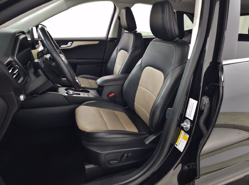 Used 2021 Ford Escape Titanium w/ Titanium Elite Package FWD image 15