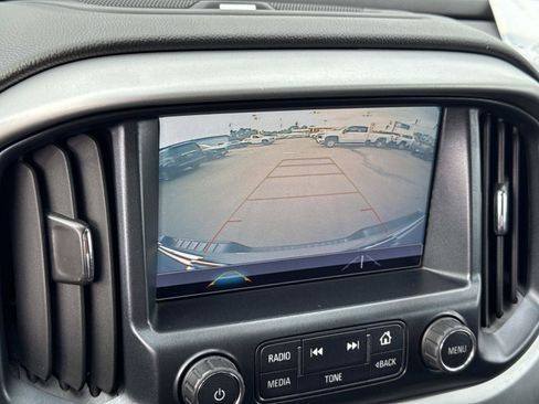 Used 2018 Chevrolet Colorado LT w/ LT Convenience Package image 17