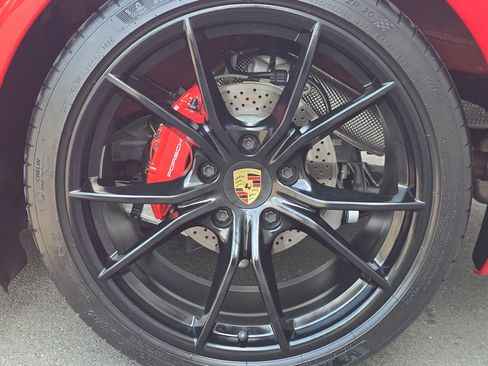 Certified 2024 Porsche 718 Cayman S RWD image 16