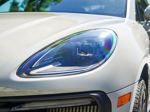 Used 2025 Porsche Macan GTS image 69