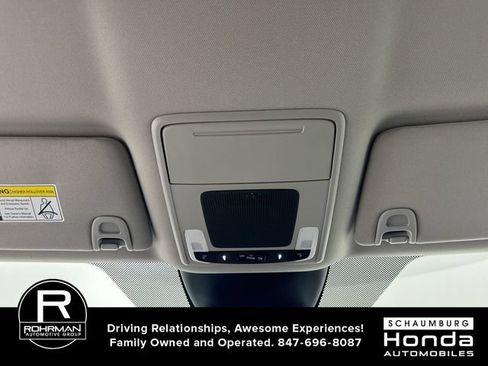 Used 2025 Honda Pilot EX-L image 10