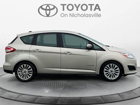 Used 2017 Ford C-MAX SE w/ Cold Weather Package image 7