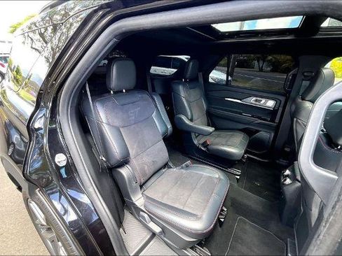 Certified 2025 Ford Explorer ST AWD/4WD image 29