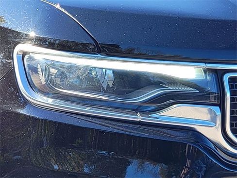 Used 2023 Jeep Wagoneer 4WD w/ Premium Group I image 16