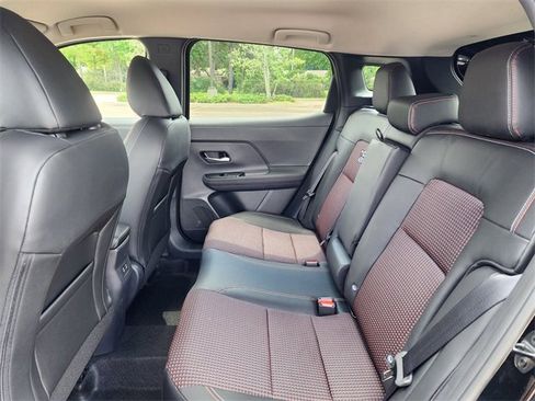 New 2025 Nissan Kicks SR image 8