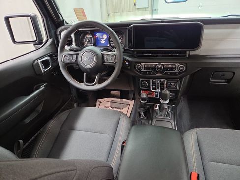 Used 2024 Jeep Wrangler Unlimited Sport AWD/4WD image 13