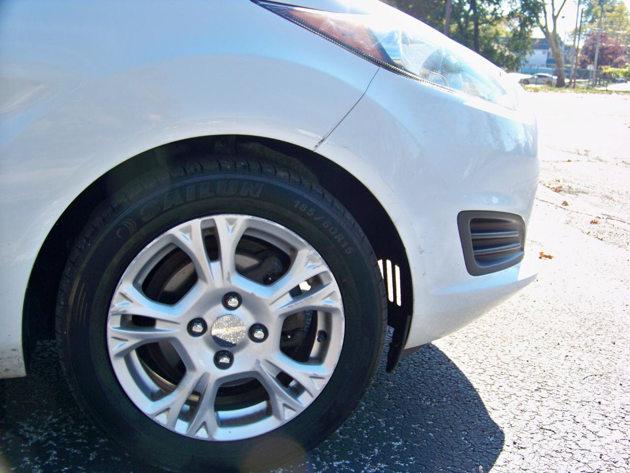 Used 2015 Ford Fiesta SE FWD image 30