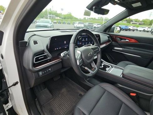 Used 2024 Chevrolet Traverse Z71 w/ Enhanced Driving Package AWD/4WD image 15