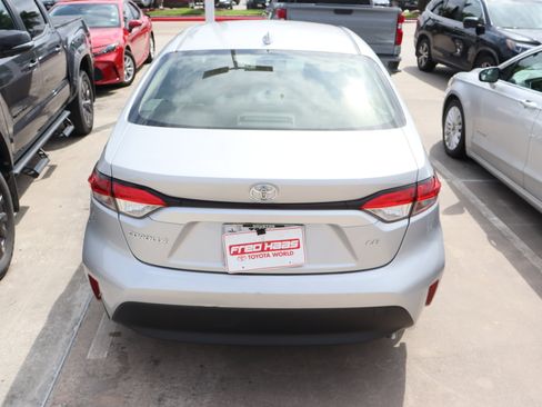 Used 2023 Toyota Corolla LE image 8