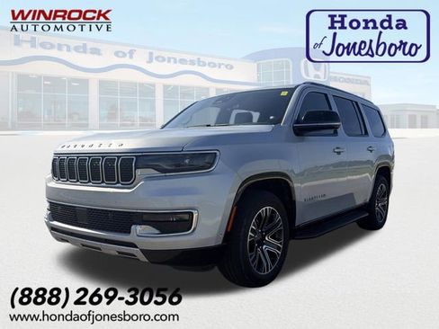 Used 2024 Jeep Wagoneer Series II AWD/4WD image 1