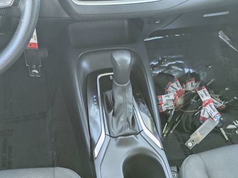 Used 2024 Toyota Corolla LE FWD image 14