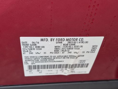 Used 2017 Ford Explorer XLT w/ Equipment Group 202A AWD/4WD image 38