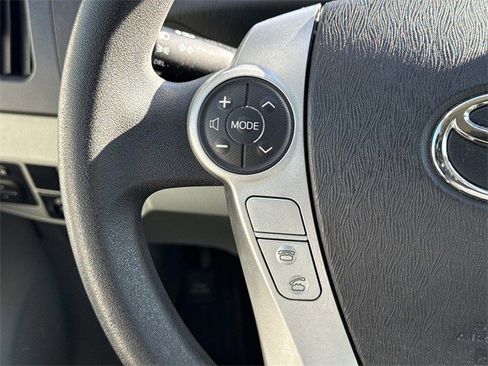 Used 2013 Toyota Prius Two image 19