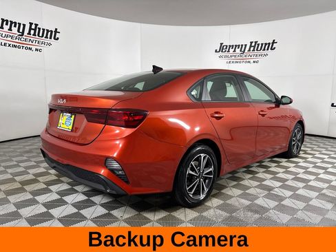 Used 2024 Kia Forte LXS FWD image 5