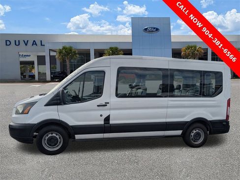 Used 2017 Ford Transit 350 XL image 7