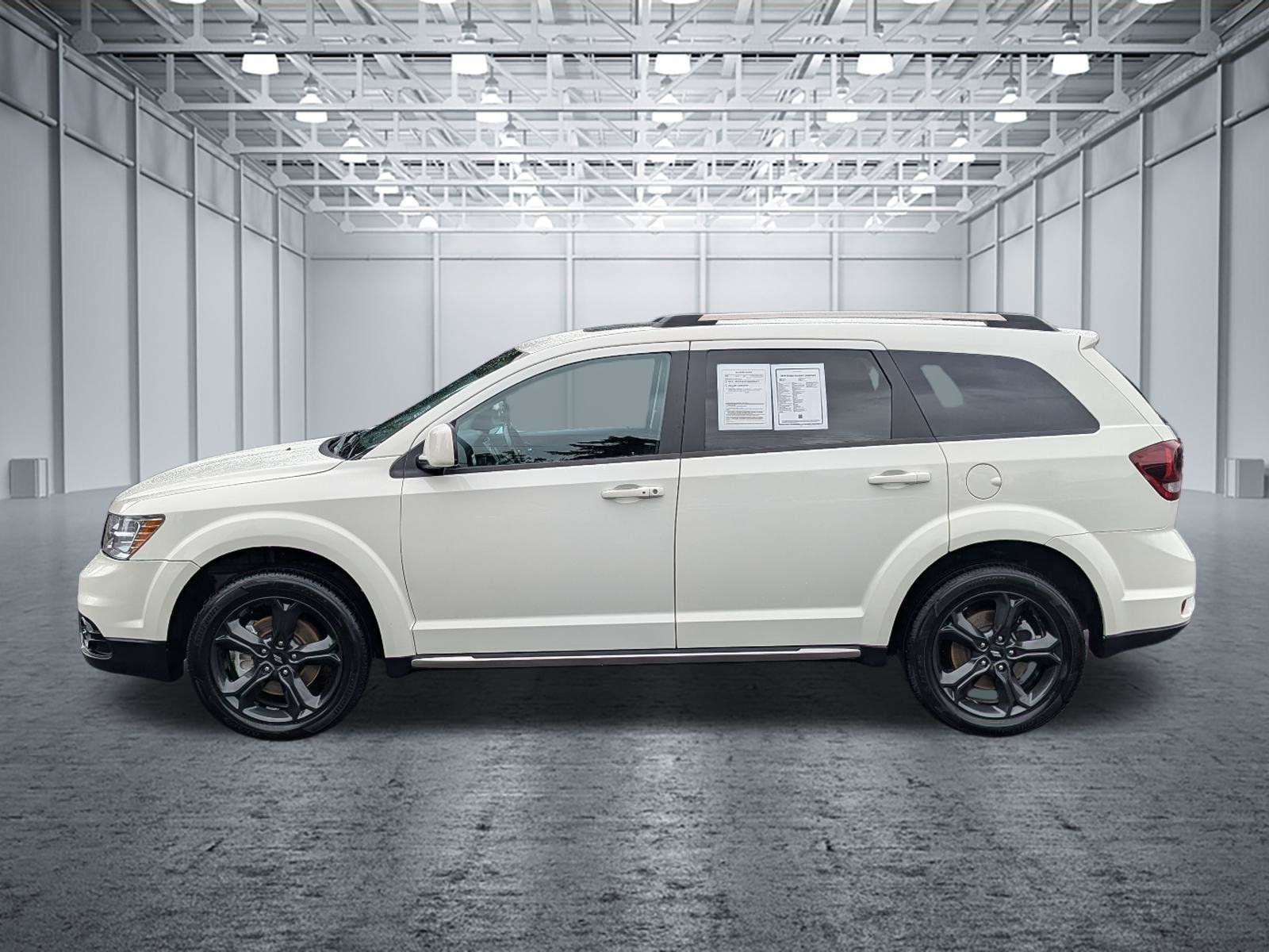 Used 2020 Dodge Journey Crossroad FWD image 2
