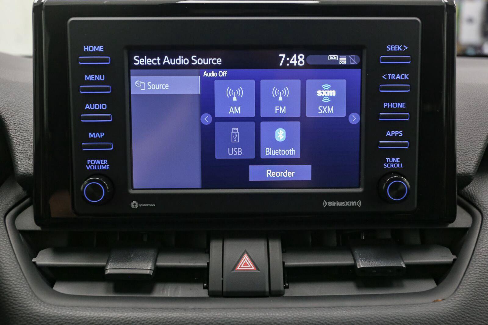 Used 2021 Toyota RAV4 XLE AWD/4WD image 25