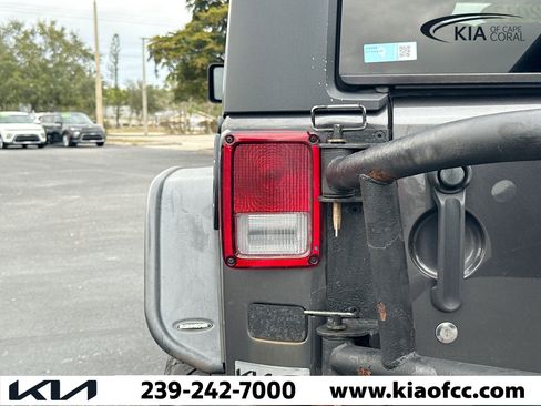 Used 2017 Jeep Wrangler Unlimited Sport w/ Quick Order Package 24S image 10