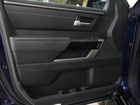 Used 2022 Toyota Tundra Limited AWD/4WD image 18