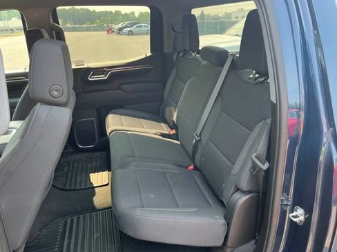 Used 2023 Chevrolet Silverado 1500 LT AWD/4WD image 9