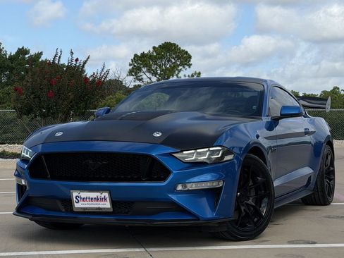 Used 2019 Ford Mustang GT Premium RWD image 2