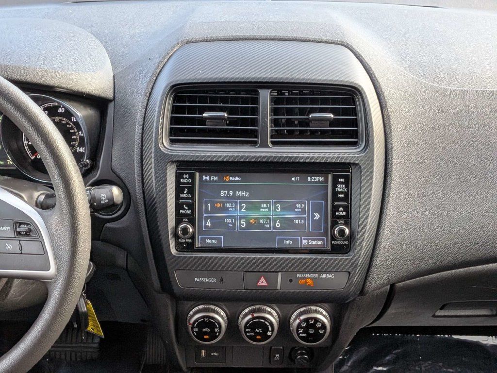 Used 2024 Mitsubishi Outlander Sport ES AWD/4WD image 17