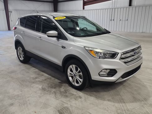 Used 2019 Ford Escape SE image 7