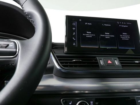 Used 2023 Audi Q5 2.0T Premium Plus w/ Premium Plus Package image 13